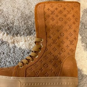 Louis Vuitton suede and fur booties